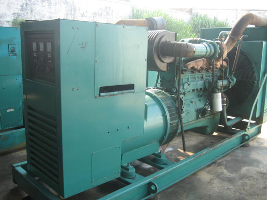 壤塘租赁发电机- 发电机碳刷磨损的原因是什么