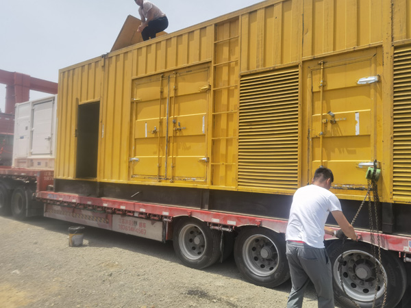 壤塘除了负载情况和发动机维护，还有哪些因素会影响 200kw 柴油发电机的油耗？