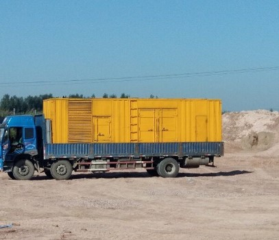 壤塘发电机出租如何判断柴油发电机冷却液是否需要更换？