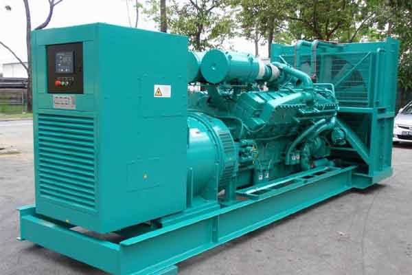 壤塘柴油发电机组电压不稳定怎样维修？