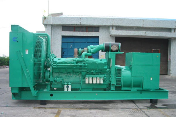 壤塘工厂发电机应急发电时如何更准确地检查发电机状态？