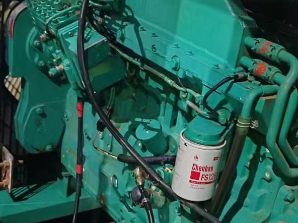 壤塘如何确定新的发电机组控制系统是否与原系统兼容？