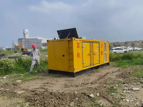 壤塘冬季低温环境下，发电机组启动电瓶的容量需求是否会增加？